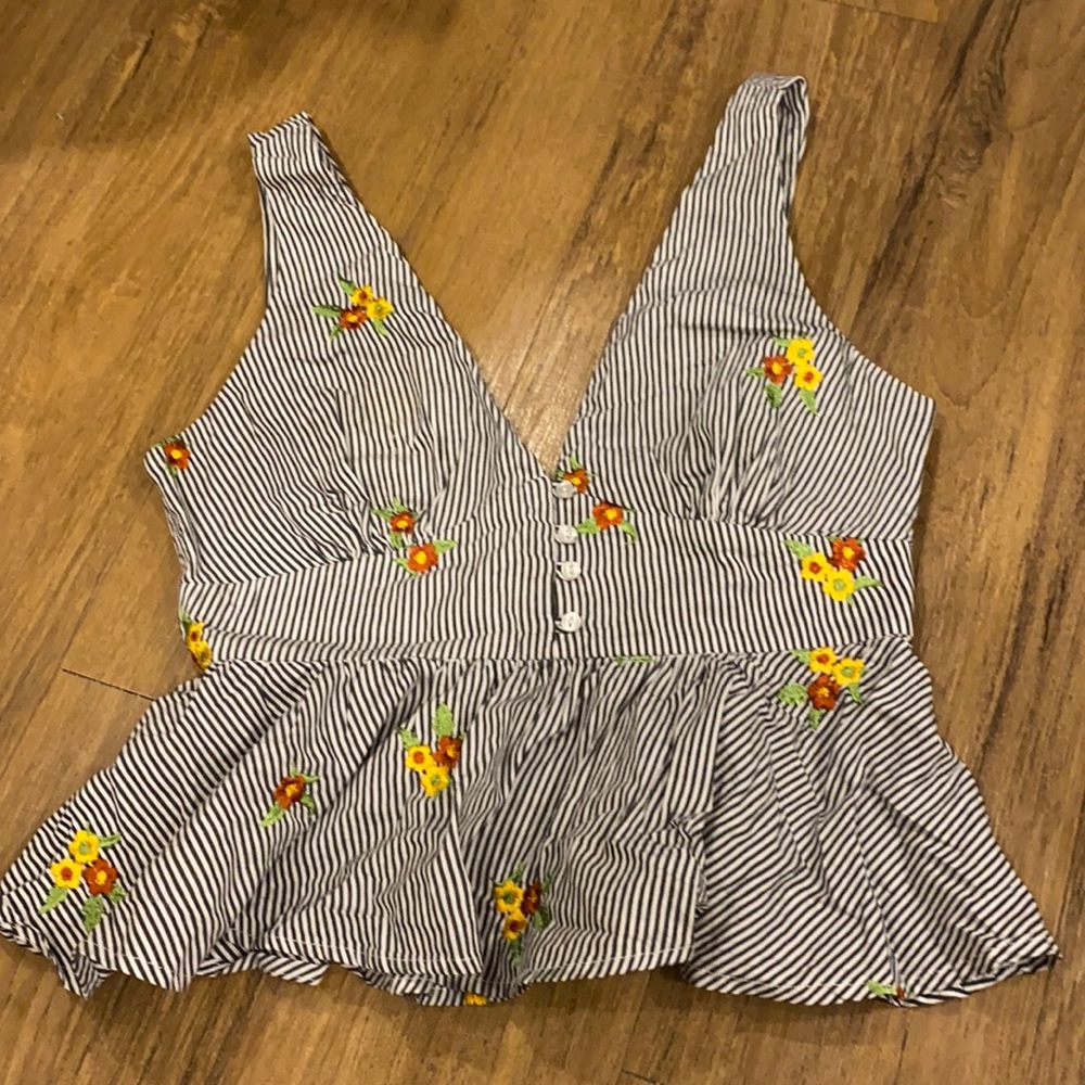 Women’s top!